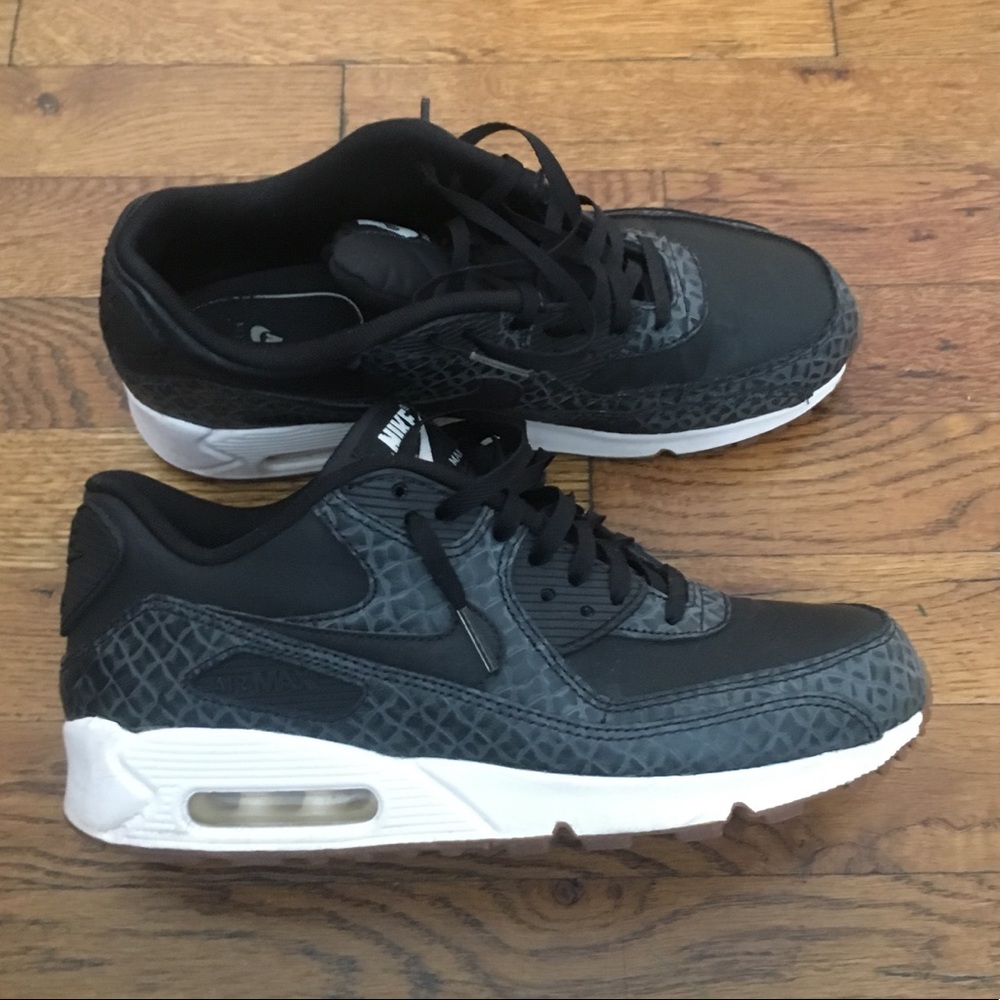 Nike Air Max 1 FB, Dark Grey Leopard, size 9.